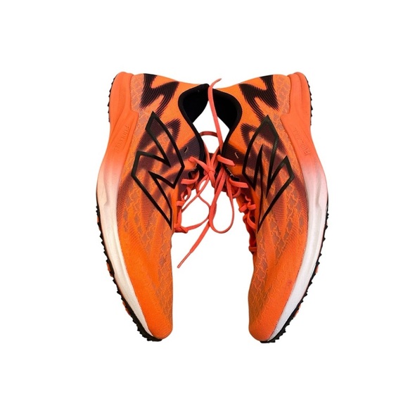 NEW BALANCE FUELCELL SUPERCOMP XC-X size 7.5